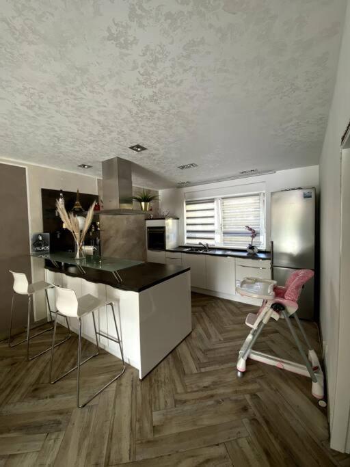 Villa Mit Pool Зигбург Экстерьер фото